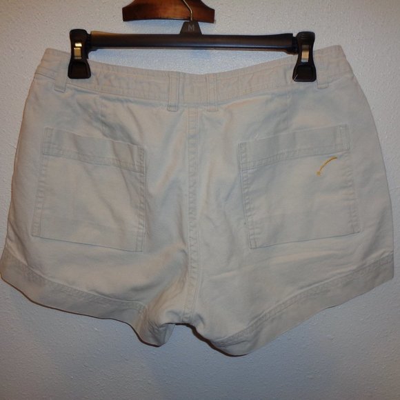 Junior's Khaki Shorts Size 11 - Picture 9 of 10